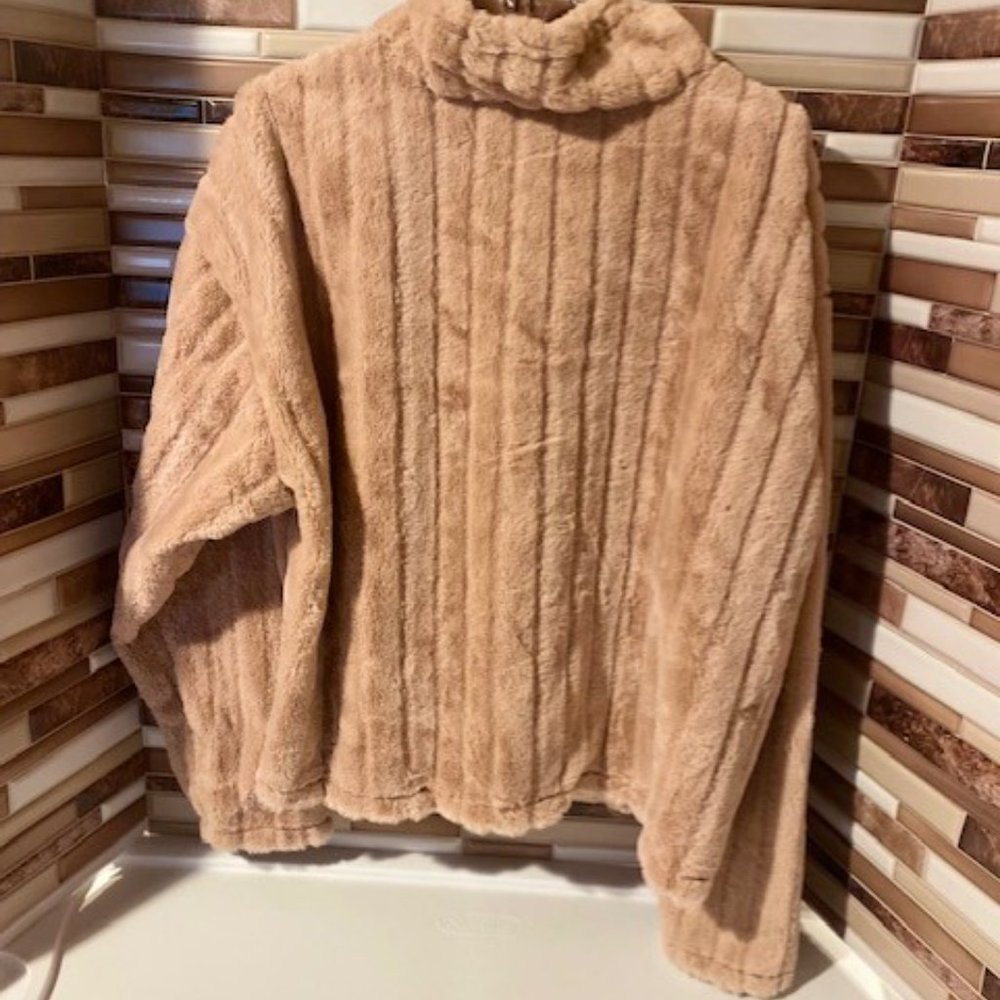 fleece pullover - Picture 2 of 3